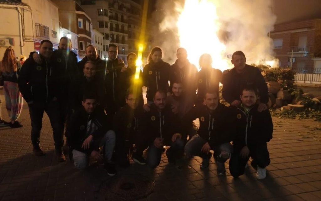 La Peña en las hogueras de los Santos Medios 2020