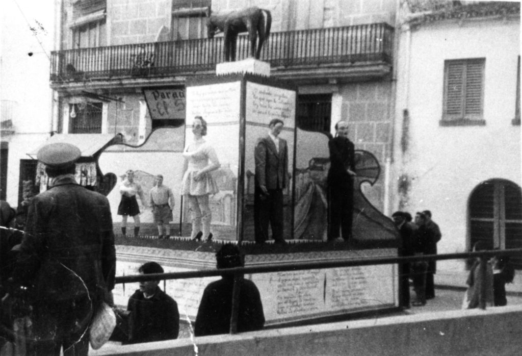 Falla Plaza Generalísimo. 1955. Archivo L. Fenech.